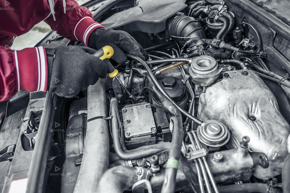 Замена датчика дождя Alfa Romeo GTV в Волгограде