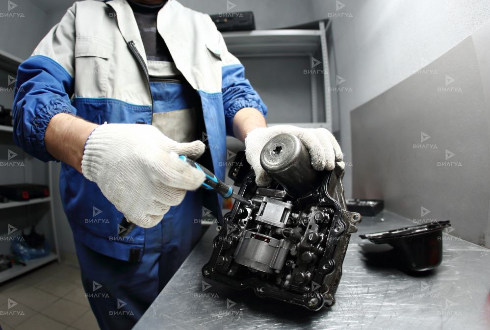 Замена маслоохладителя АКПП Audi в Волгограде