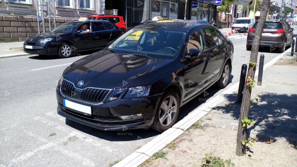 Замена радиатора кондиционера Škoda Octavia в Волгограде