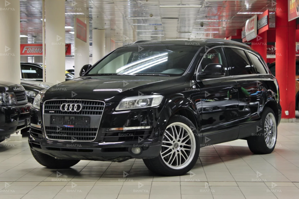 Замена датчика заднего хода Audi Q7 в Волгограде Замена датчика заднего хода Audi Q7 в Волгограде