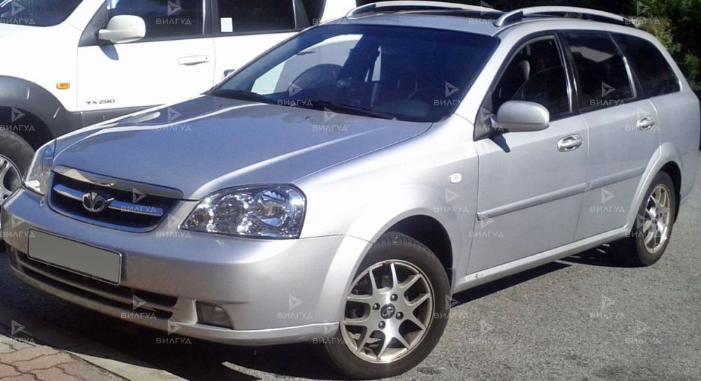Замена ламп подсветки номера Chevrolet Lacetti в Волгограде Замена ламп подсветки номера Chevrolet Lacetti в Волгограде