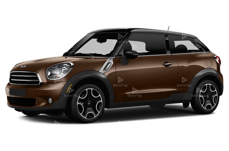 Замена лампы стоп сигнала Mini Paceman в Волгограде