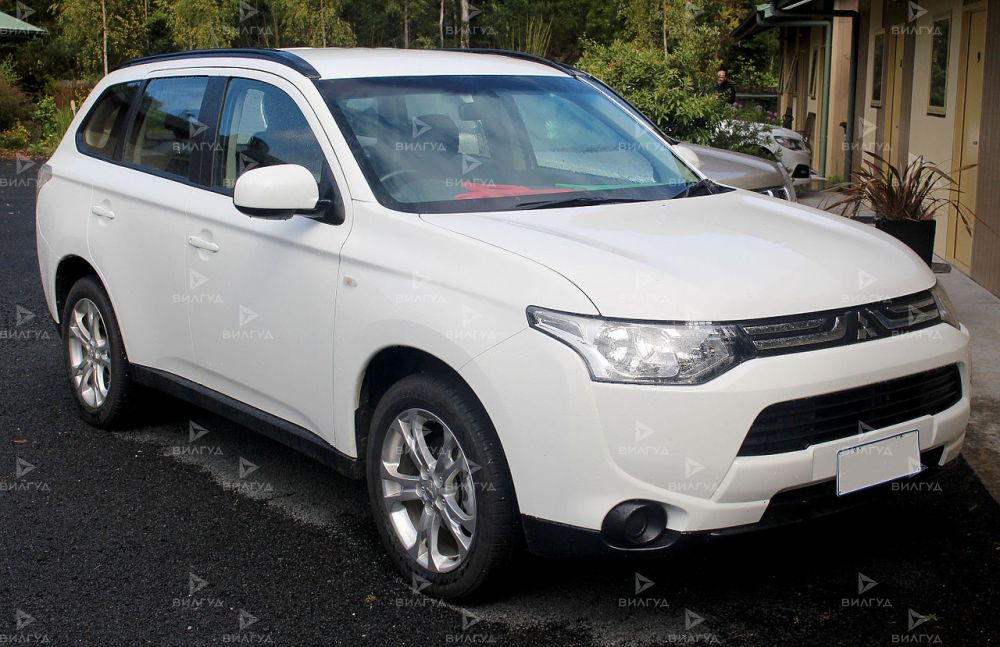 Промывка радиатора печки Mitsubishi Outlander в Волгограде